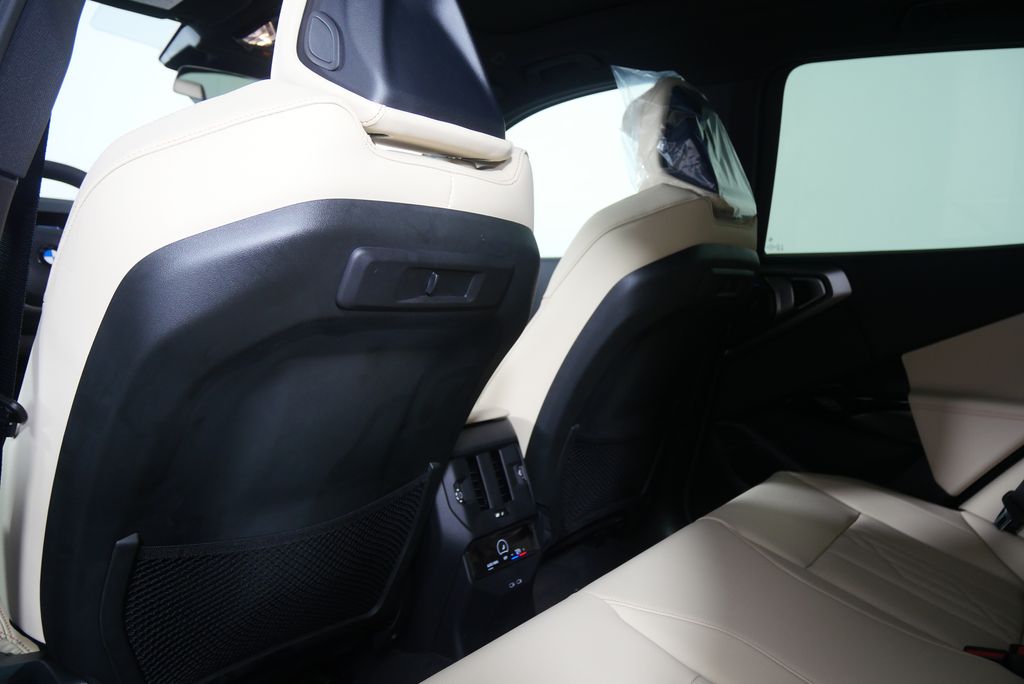 Thumbnail: 2026 BMW X3 - 16