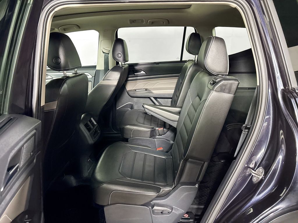 2023 Volkswagen Atlas 3.6L V6 SEL Premium R-Line