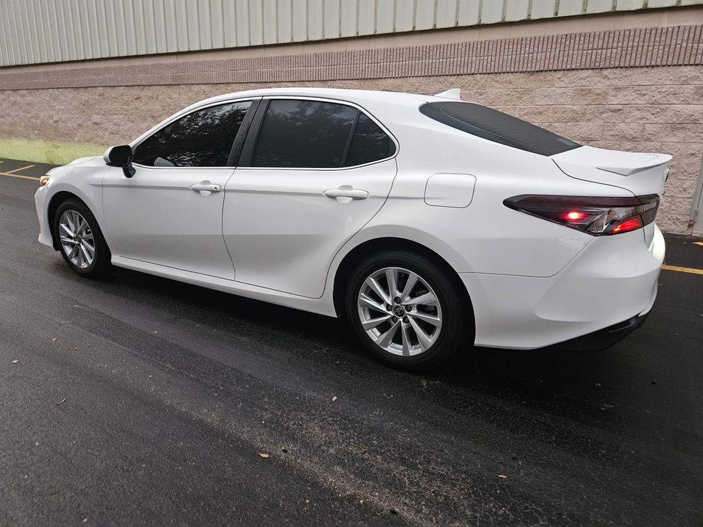 2024 Toyota Camry LE 3