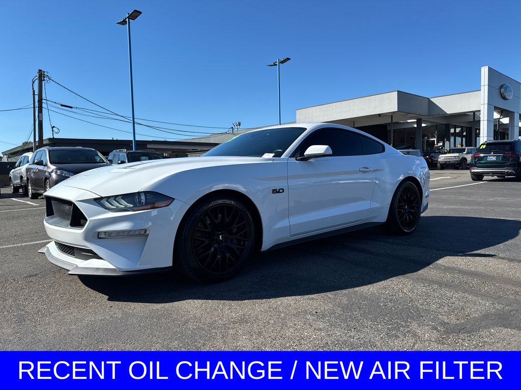 Oxford White 2021 Ford Mustang Coupe Rear-Wheel Drive 6-Speed Manual