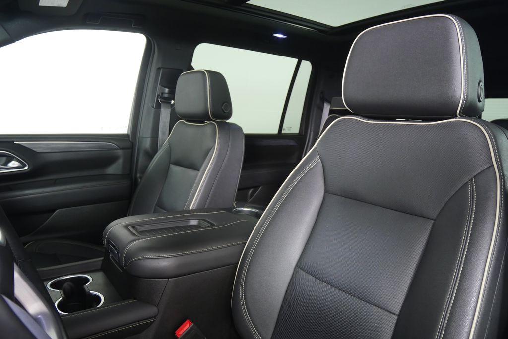 Thumbnail: 2023 GMC Yukon XL - 10