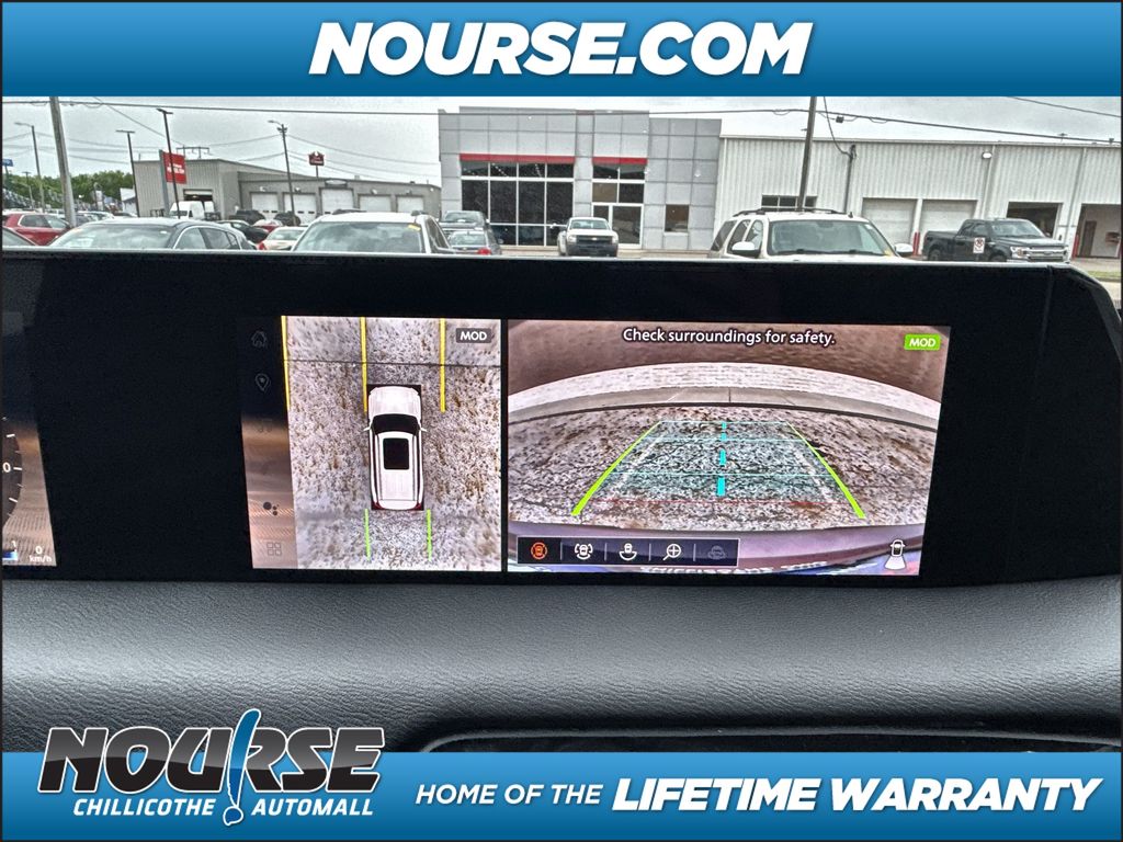 2025 Nissan Armada SL photo