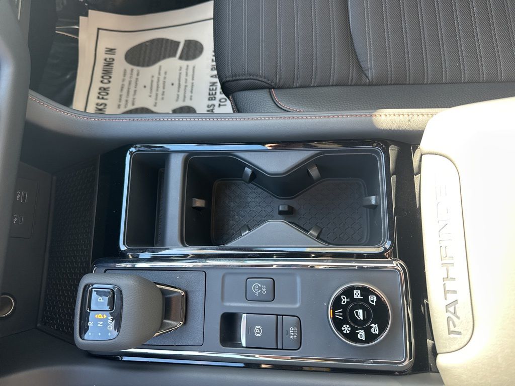 2025 Obsidian Green Pearl Nissan Pathfinder Rock Creek 4X4 SUV