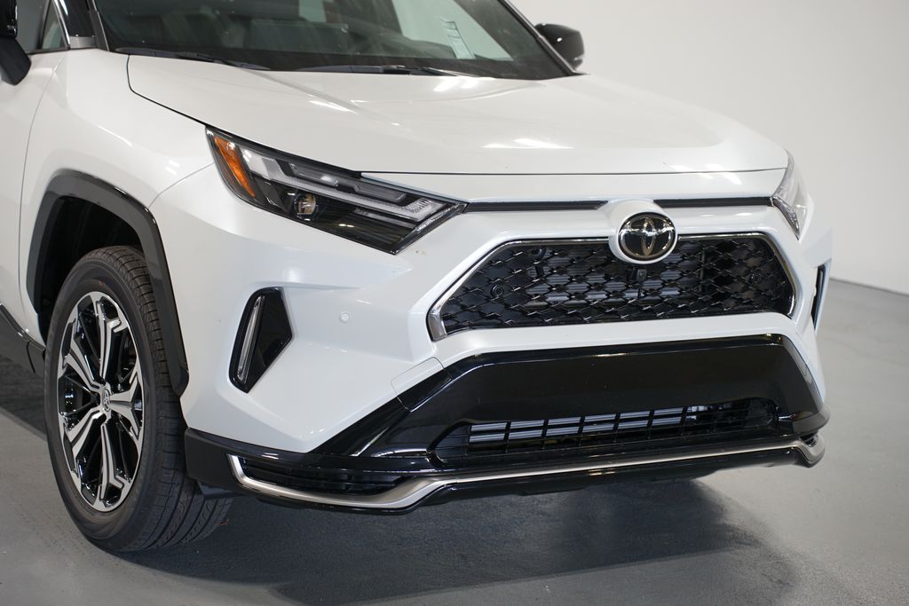 Thumbnail: 2025 Toyota RAV4 - 4