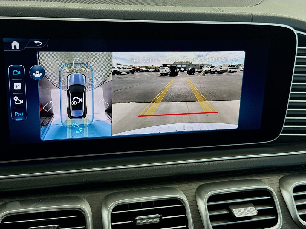 Thumbnail: 2026 Mercedes-Benz GLE - 15