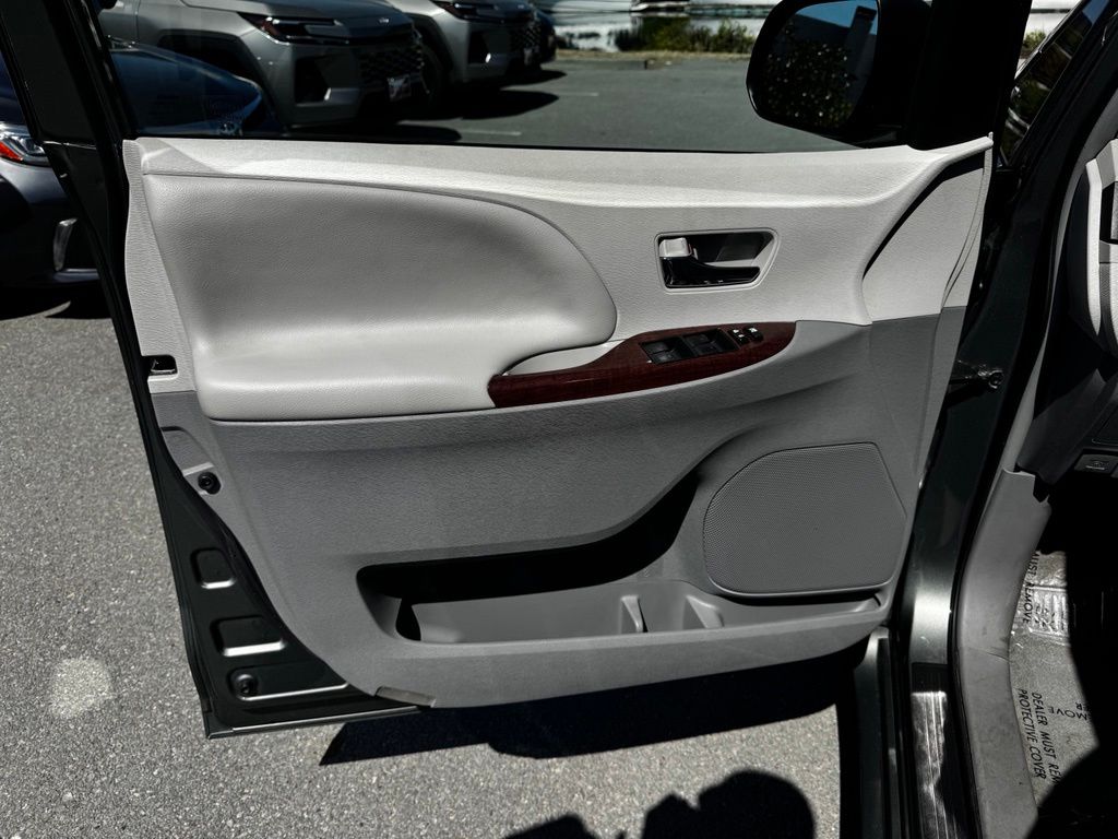 Used 2014 Toyota Sienna Van