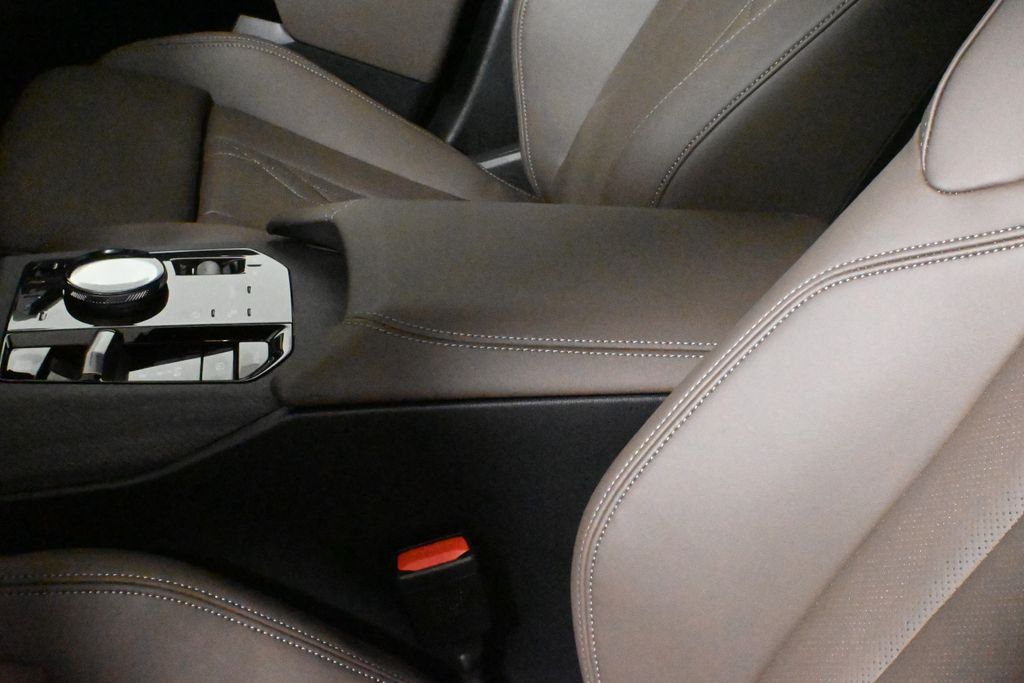 Thumbnail: 2026 BMW X3 - 25