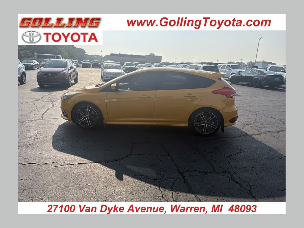  2015 Ford Focus ST   