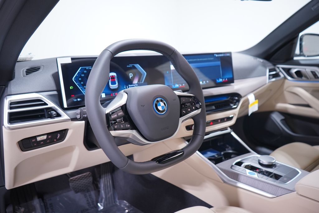 2025 BMW i4 eDrive40 6