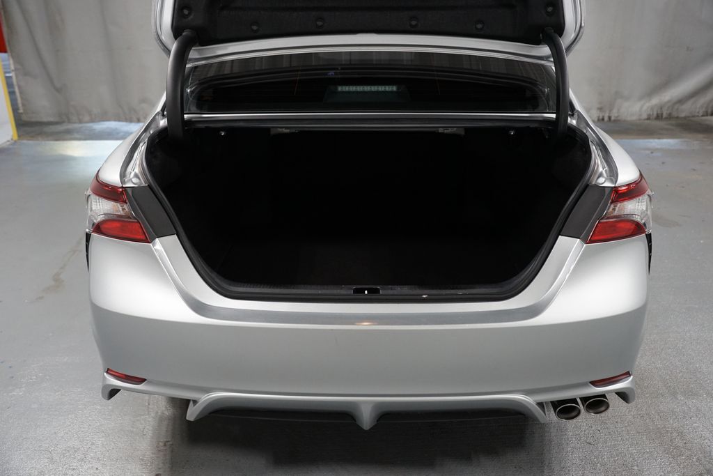 Thumbnail: 2023 Toyota Camry - 32