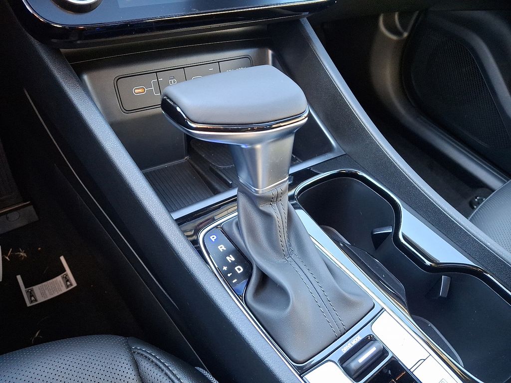2026 Hyundai Santa Cruz Limited - Photo 7