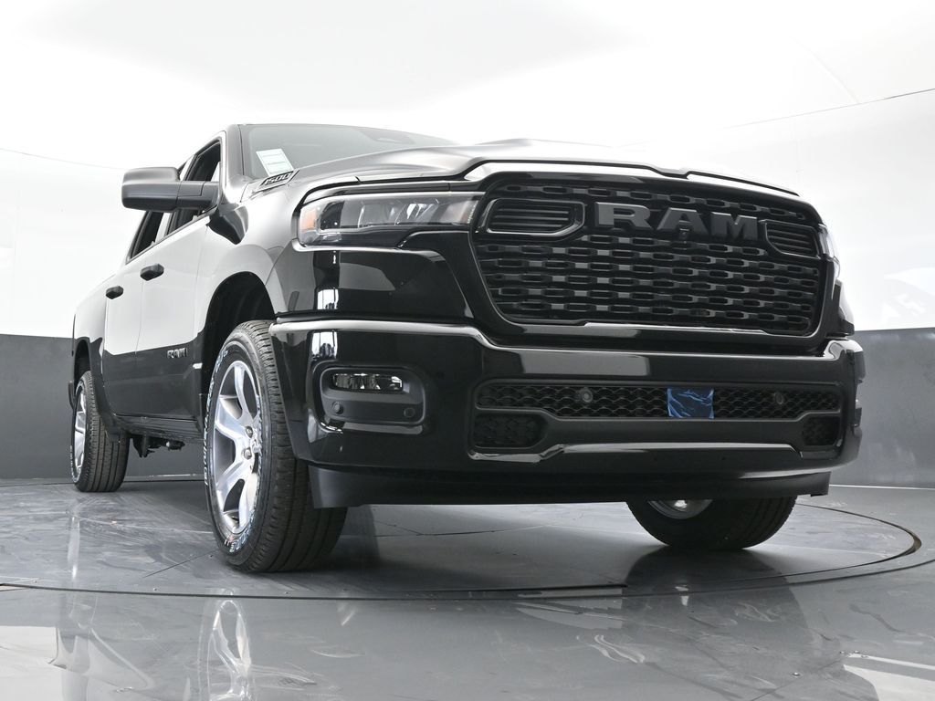 New 2026 Diamond Black Crystal Pearlcoat Ram Express image 57