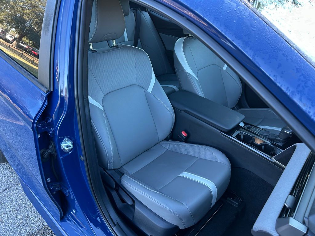 Thumbnail: 2025 Toyota Camry - 15