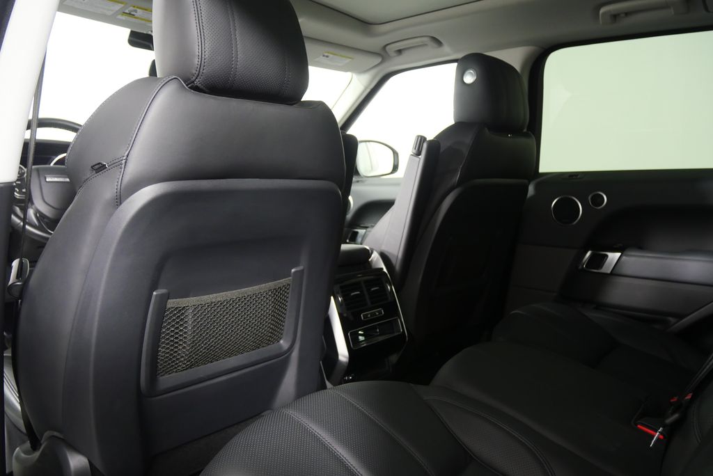 Thumbnail: 2015 Land Rover Range Rover Sport - 18