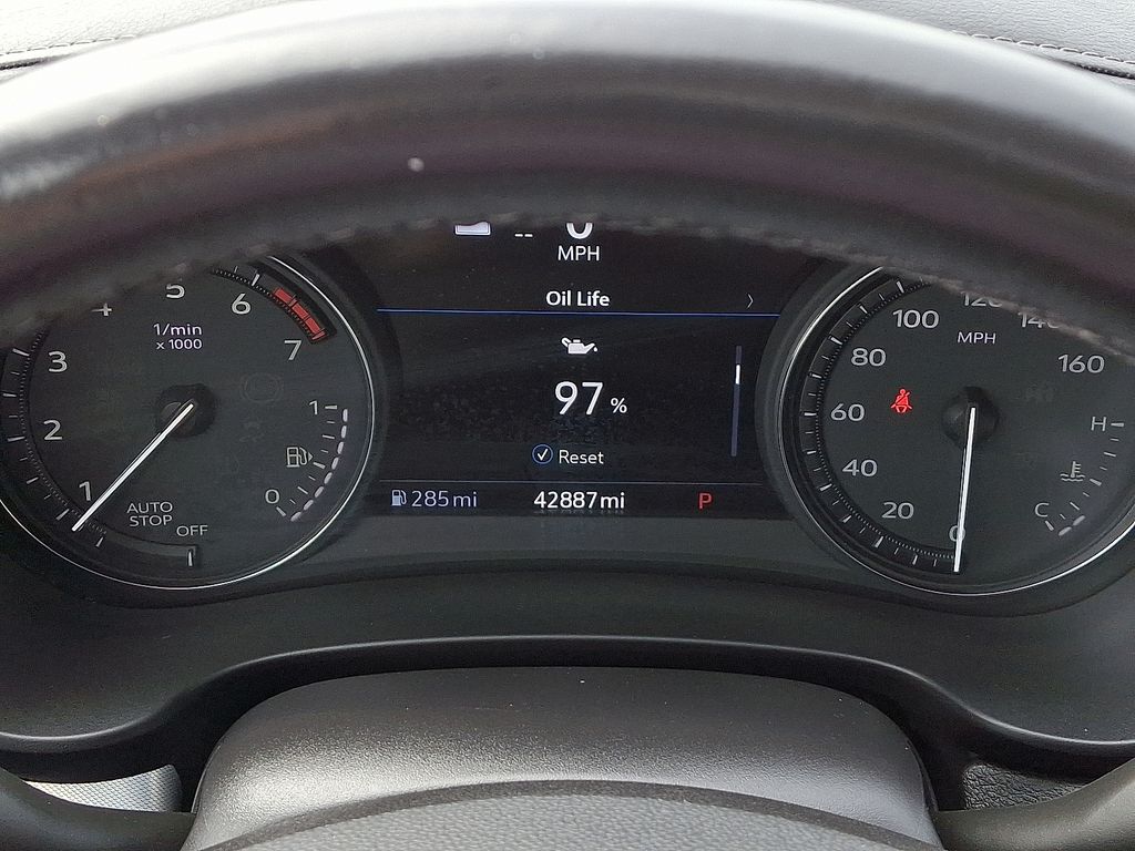 Thumbnail: 2021 Cadillac XT4 - 21
