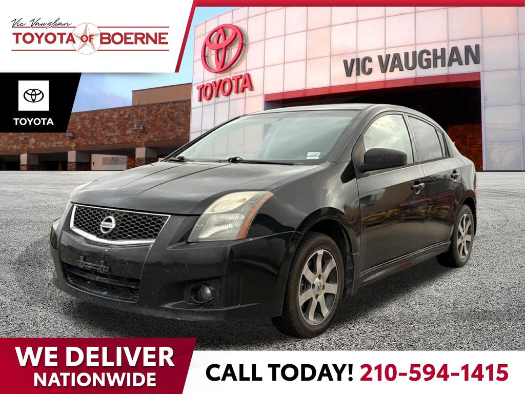 Super Black 2012 Nissan Sentra 2.0 SR Sedan Front-Wheel Drive Continuously Variable Transmission