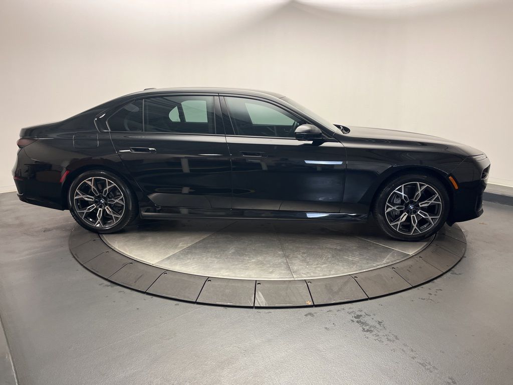 Thumbnail: 2024 BMW i7 - 8