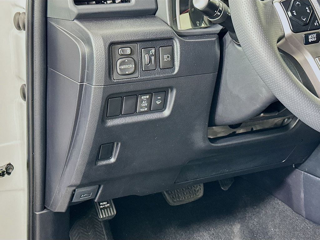 2024 Toyota 4Runner SR5 10