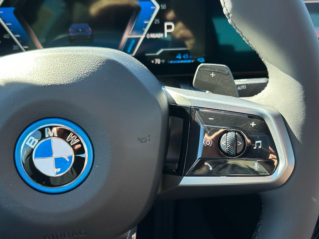 Thumbnail: 2026 BMW 5 Series - 20