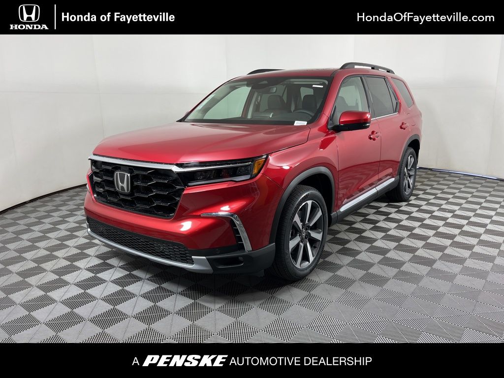 2025 Honda Pilot Touring -
                Fayetteville, AR