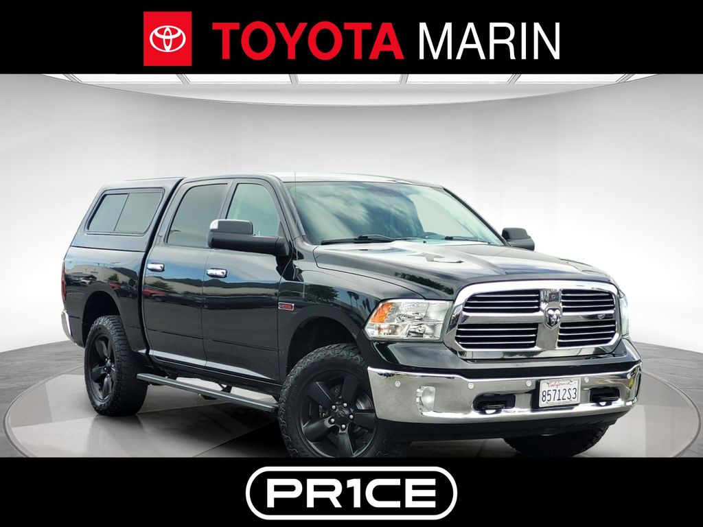 Brilliant Black Crystal Pearlcoat 2017 RAM 1500 Big Horn Crew Cab 4WD Pickup Truck Four-Wheel Drive 8-Speed Automatic