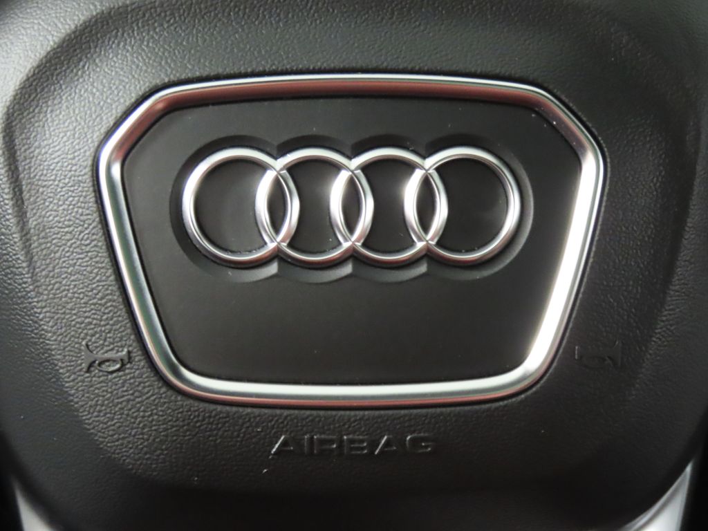 Thumbnail: 2023 Audi SQ7 - 16