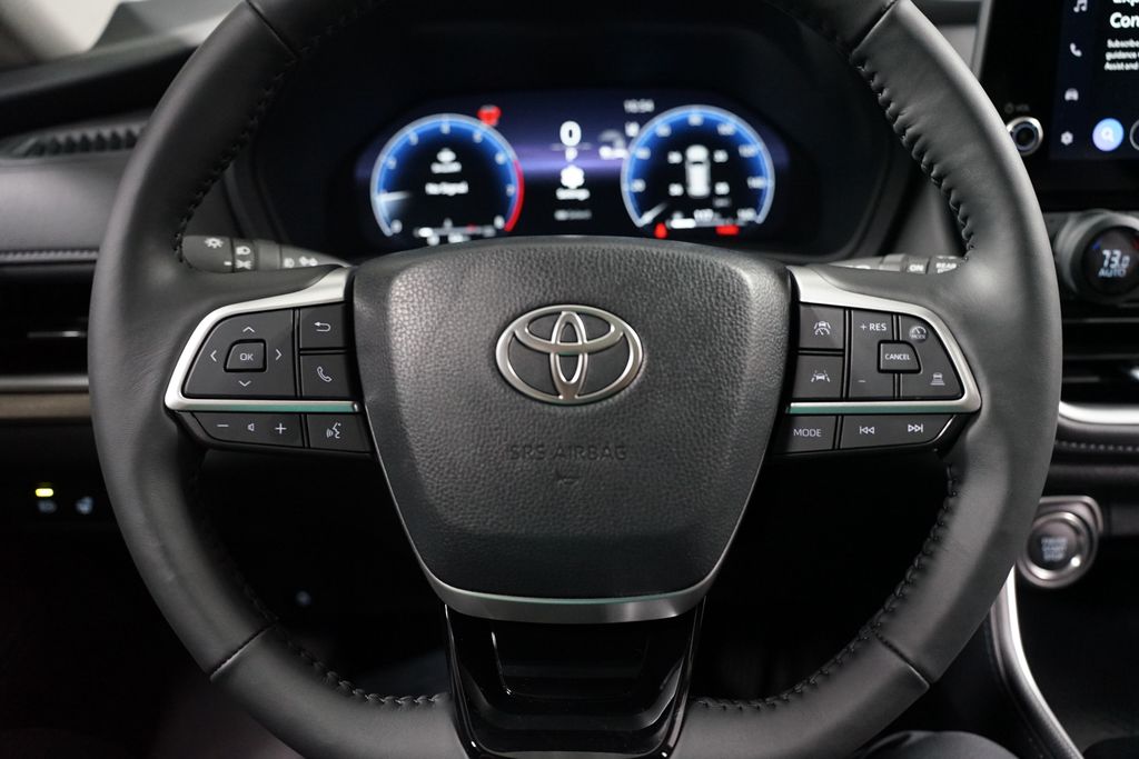 Thumbnail: 2026 Toyota Grand Highlander - 12