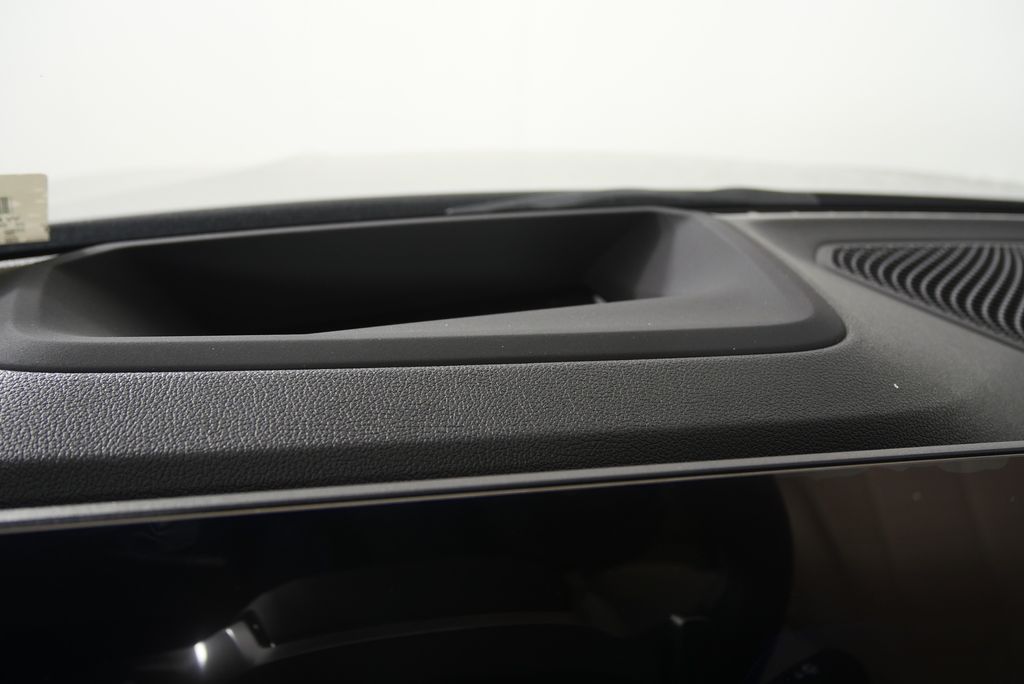 Thumbnail: 2026 BMW 3 Series - 22