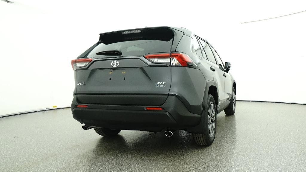 Thumbnail: 2025 Toyota RAV4 - 15