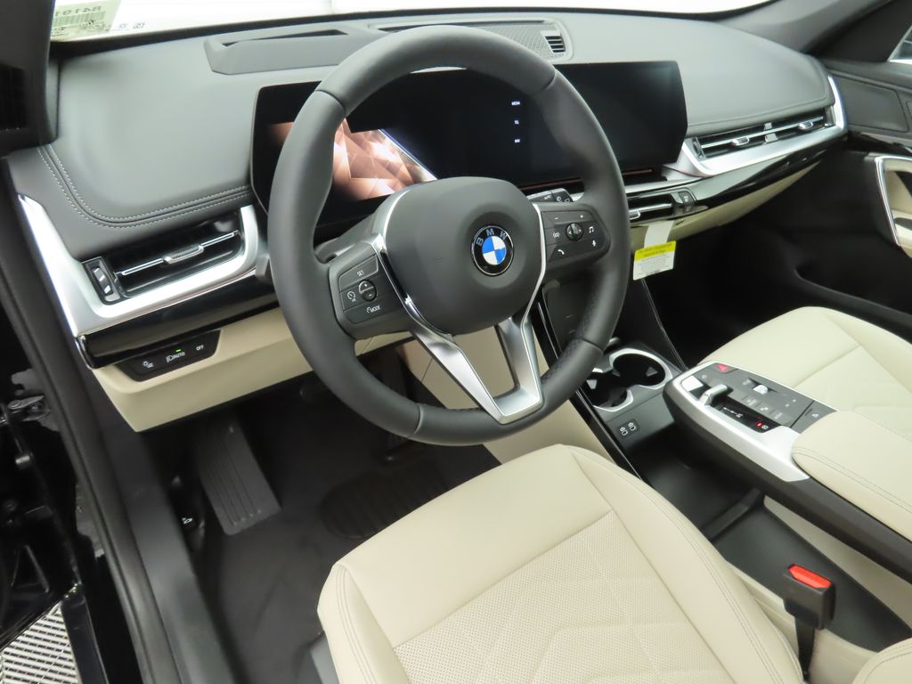 2025 BMW X1 xDrive28i 9