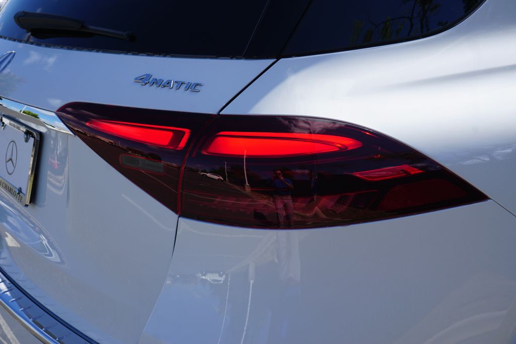 Thumbnail: 2026 Mercedes-Benz GLE - 17