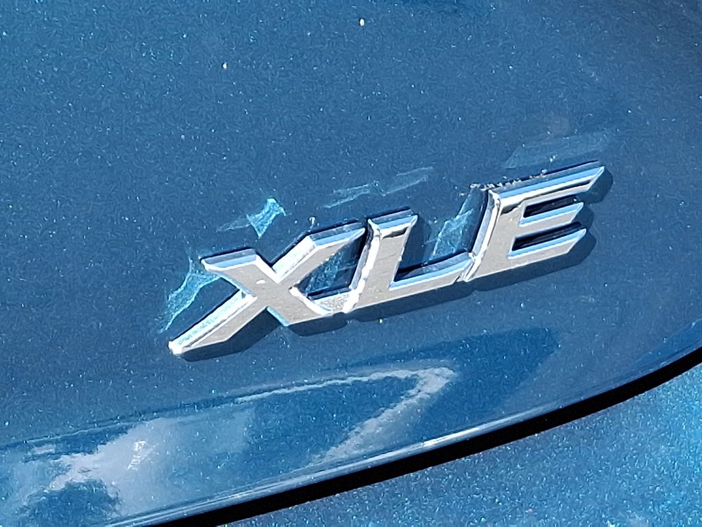 Thumbnail: 2025 Toyota Camry - 32