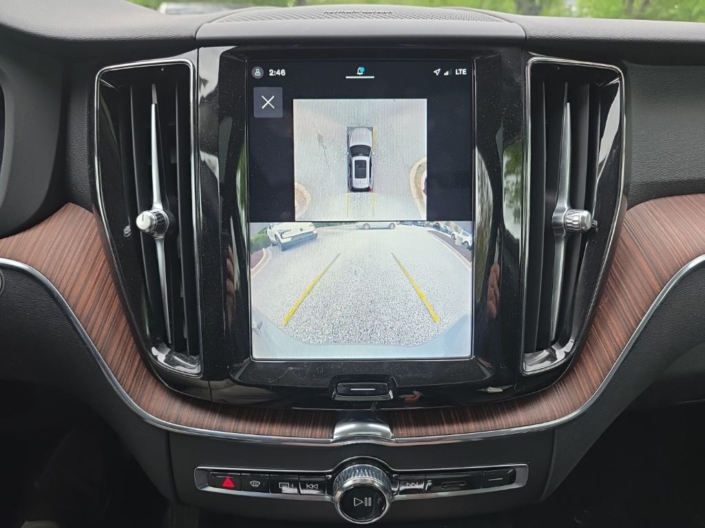 Used 2024 Gray Volvo T8 Plus Dark Theme image 16