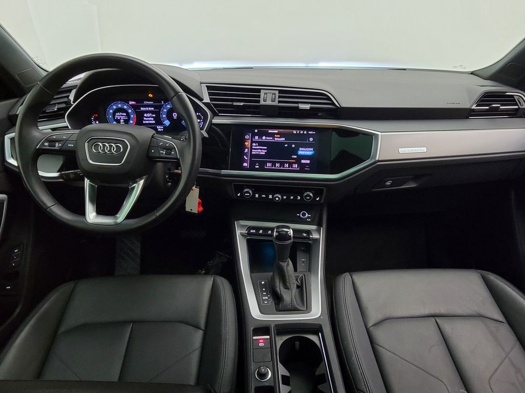 Thumbnail: 2022 Audi Q3 - 18