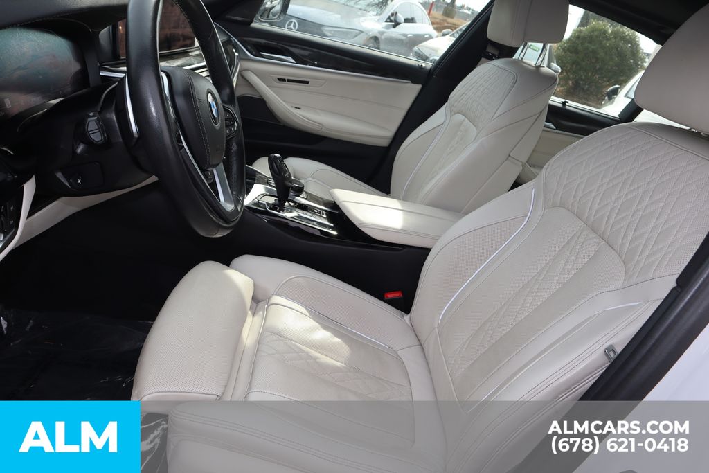 Used 2023 White BMW 540i xDrive image 11