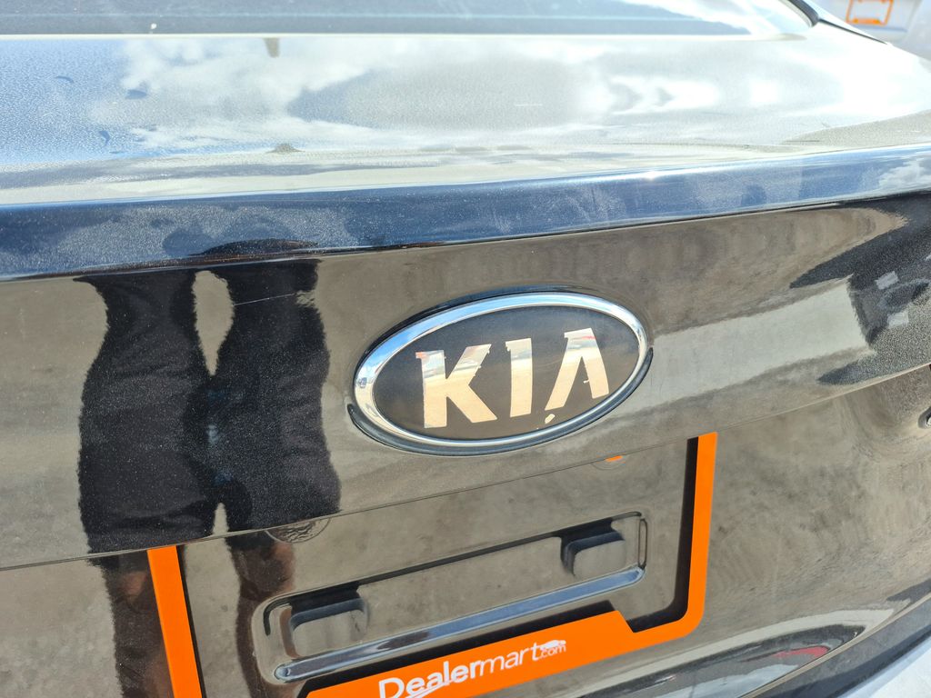2018 Kia Forte LX - 11