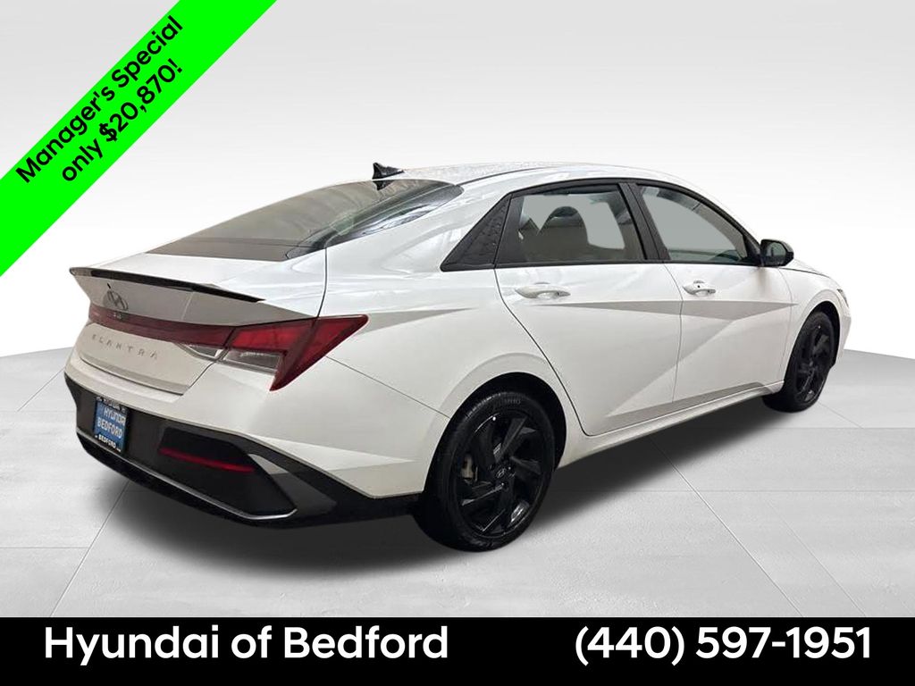2026 Hyundai Elantra SEL Sport - Image 5