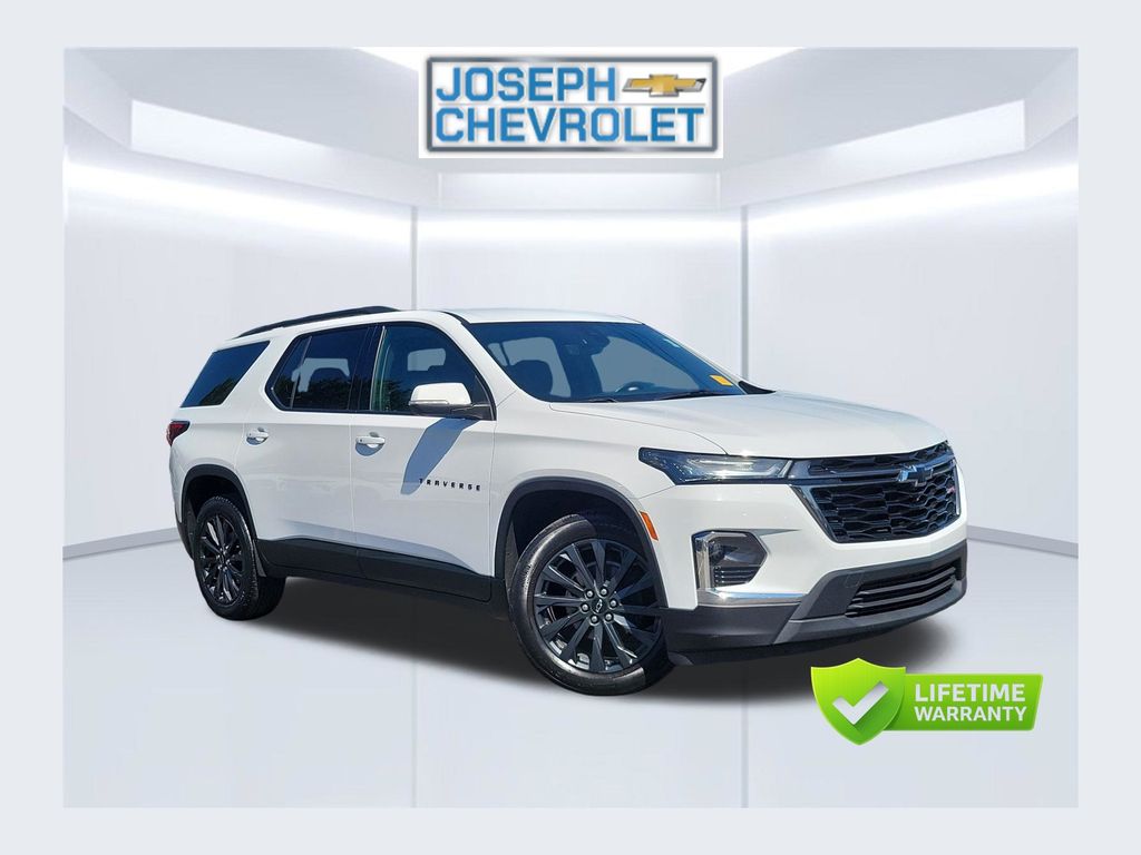 Summit White 2023 Chevrolet Traverse SUV / Crossover Front-Wheel Drive 9-Speed Automatic