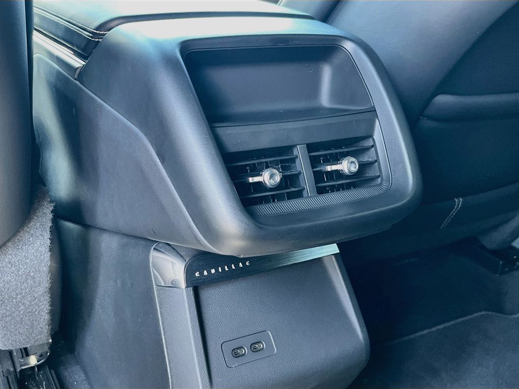 Used 2025 White Cadillac Luxury image 26