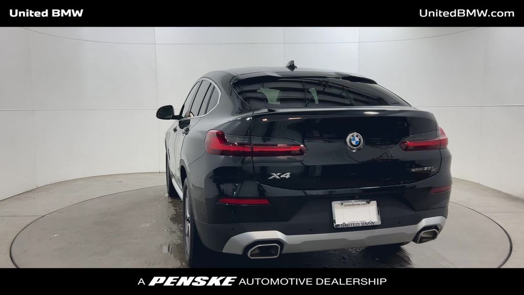 Thumbnail: 2025 BMW X4 - 7