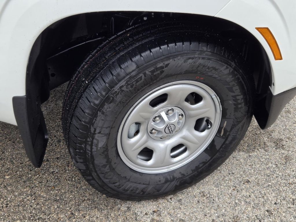 2026 Nissan Frontier S - Photo 7