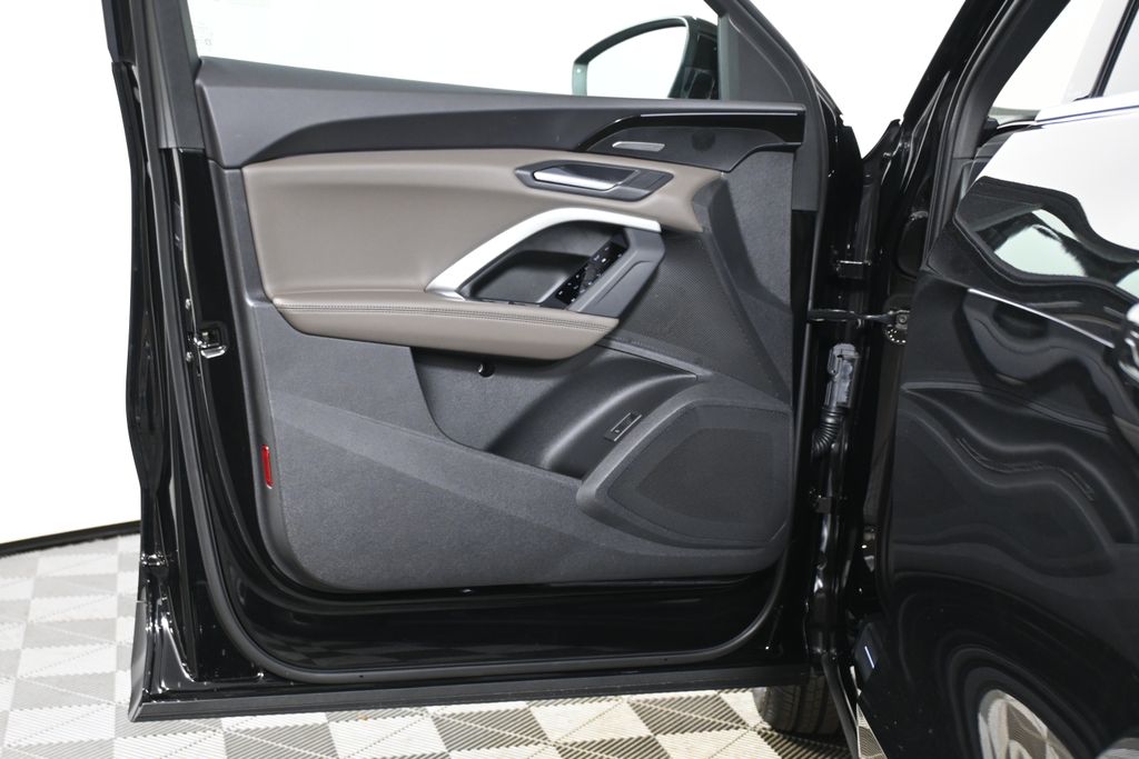 Thumbnail: 2025 Audi Q5 - 23