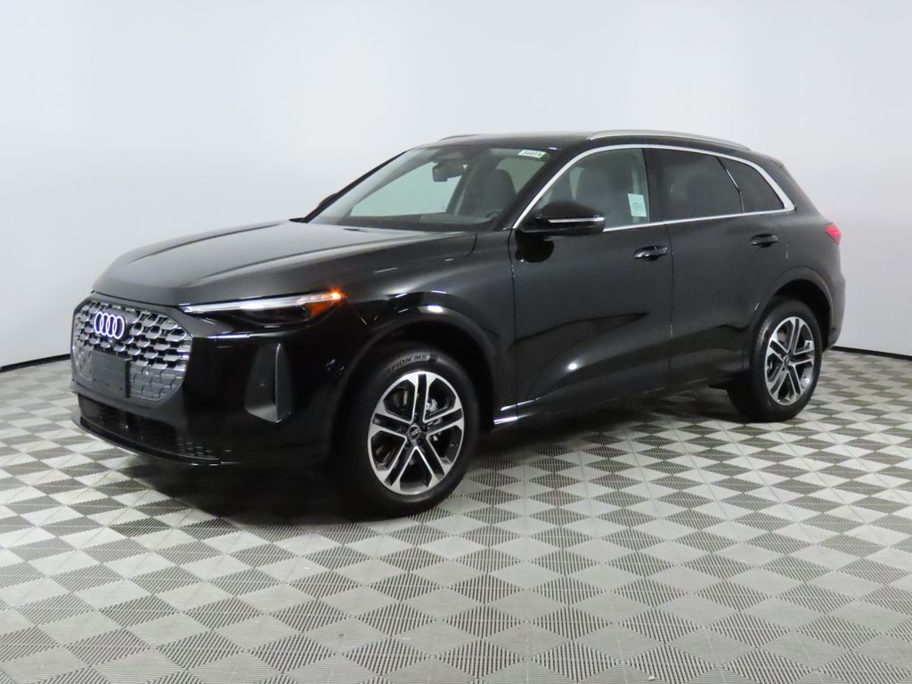 Thumbnail: 2026 Audi Q5 - 1