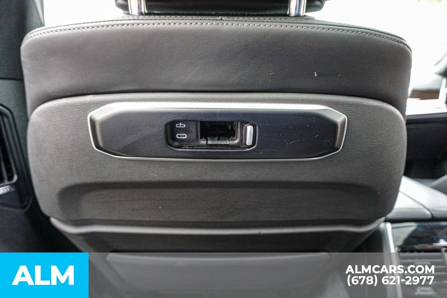 Used 2025 Gray BMW xDrive50e image 34