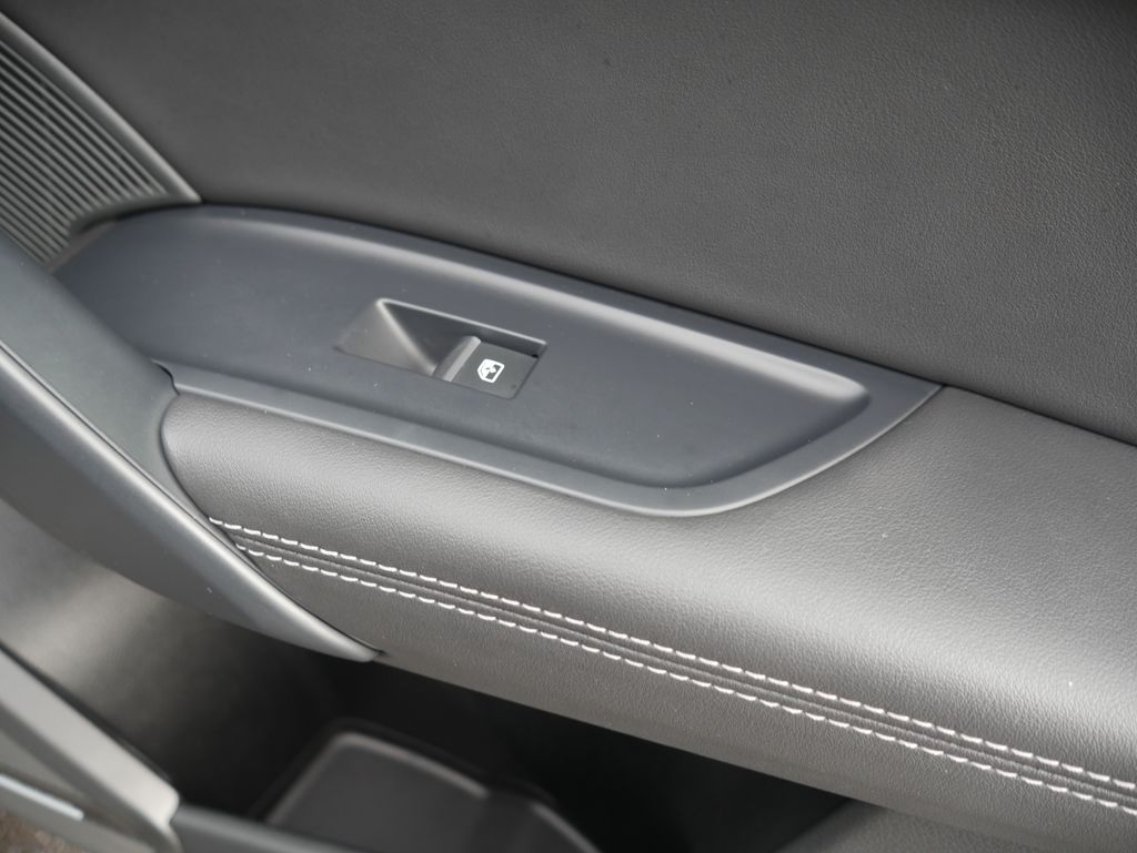 Thumbnail: 2023 Audi Q5 - 30