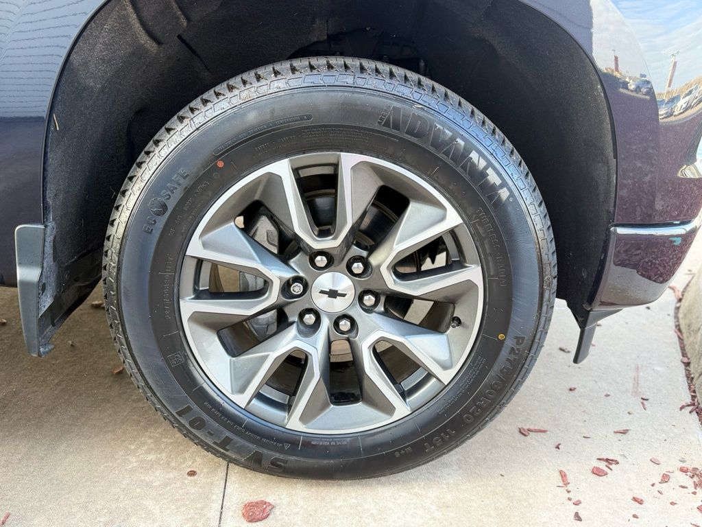 Used 2022 Gray Chevrolet RST image 42