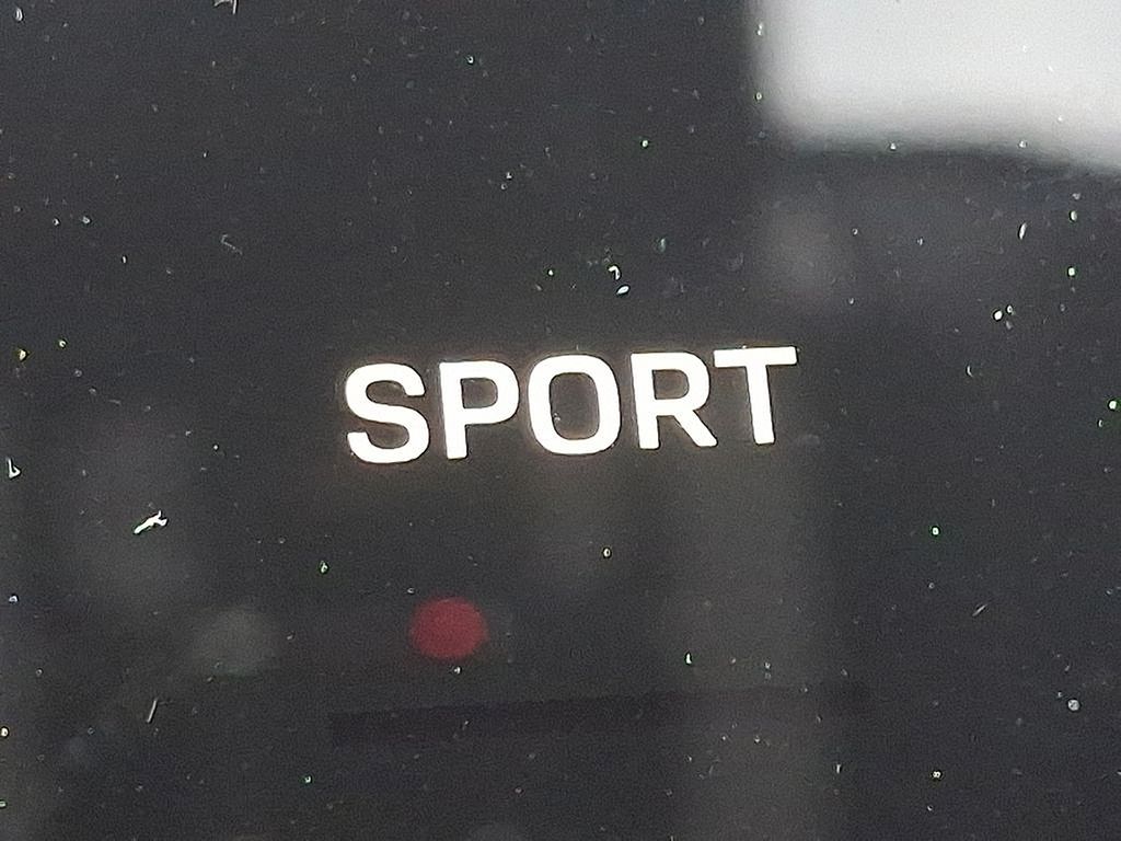 Thumbnail: 2026 Porsche Macan - 24