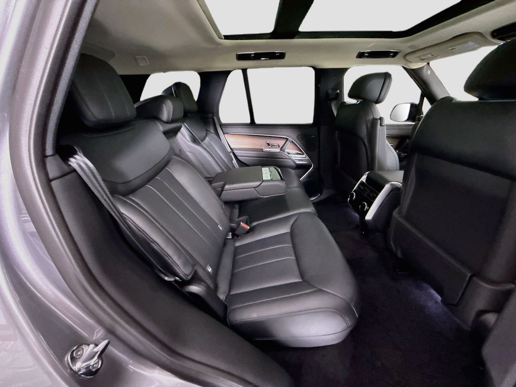 Thumbnail: 2026 Land Rover Range Rover - 22