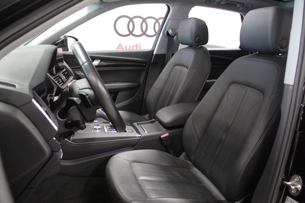 Thumbnail: 2019 Audi Q5 - 11