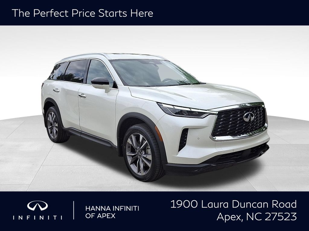 Majestic White 2024 INFINITI QX60 Luxe FWD SUV / Crossover Front-Wheel Drive 9-Speed Automatic